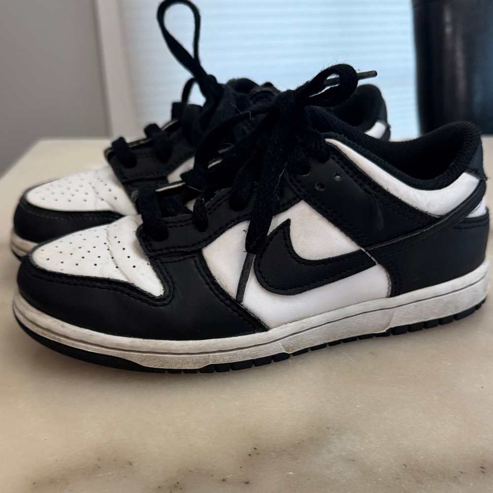 Nike Kids Black and White Sneakers
